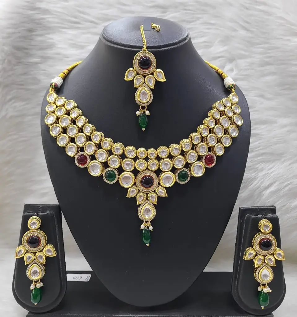 [K23 MAROON GREEN] Classic Stylish K23 Maroon Green Dabbi Kundan With Back Meena Necklace Earring Jewellery Set